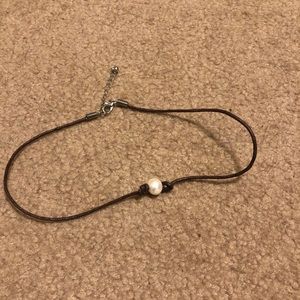 faux pearl choker